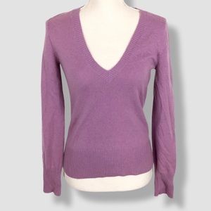 THEORY purple cashmere knit v neck sweater